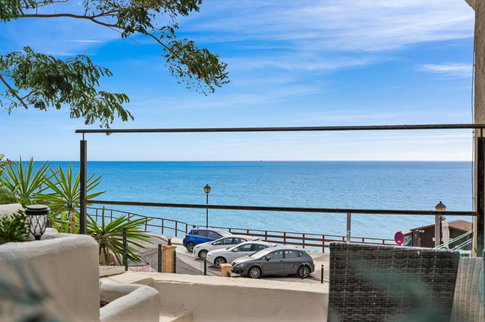 Beachfront Calahonda Apartment By Costarentals - Ref 89 Sitio de Calahonda Exterior photo