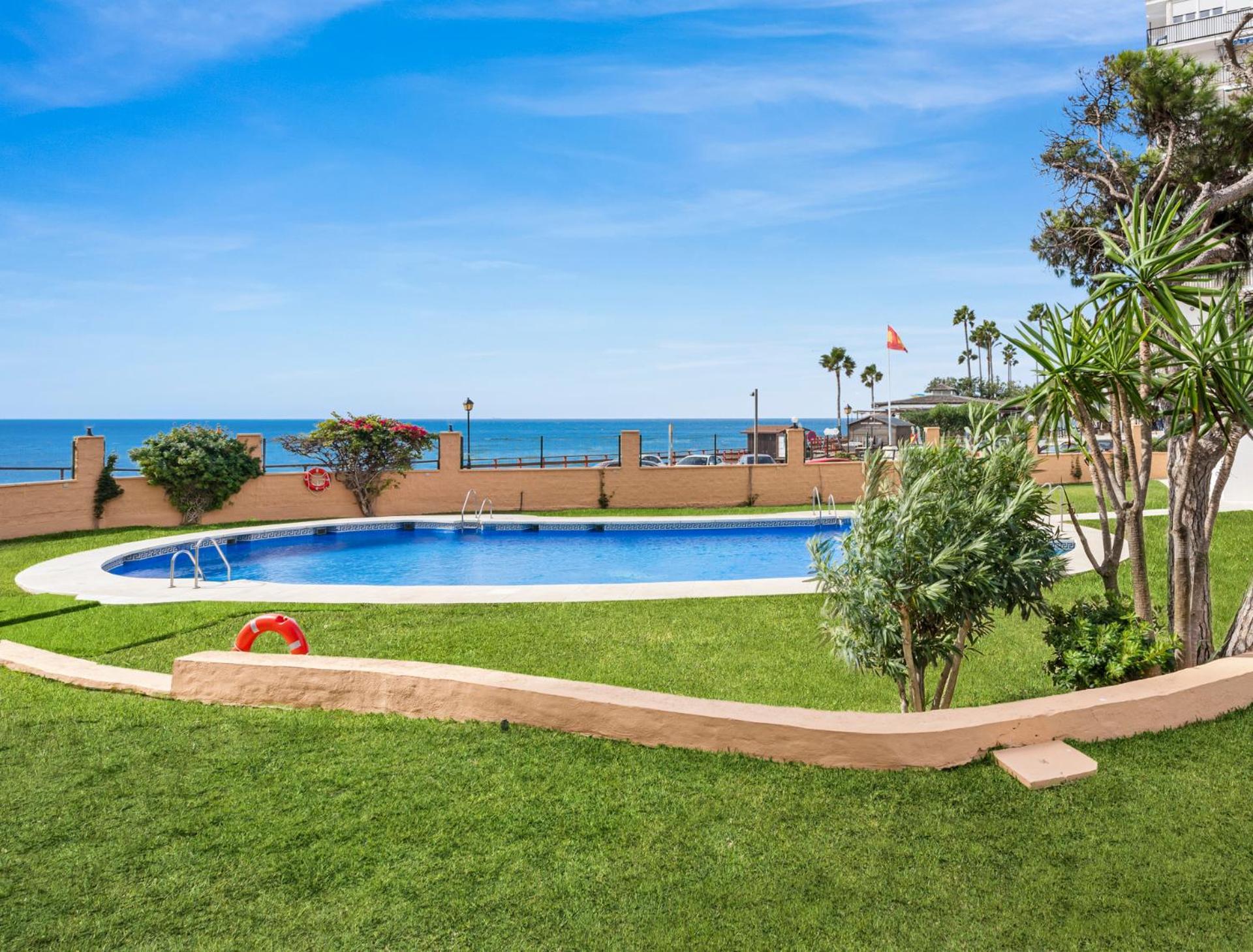 Beachfront Calahonda Apartment By Costarentals - Ref 89 Sitio de Calahonda Exterior photo