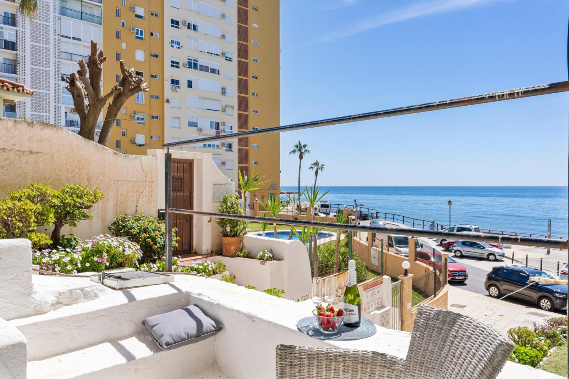 Beachfront Calahonda Apartment By Costarentals - Ref 89 Sitio de Calahonda Exterior photo